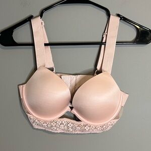 Victoria’s Secret Padded Push Up Bra